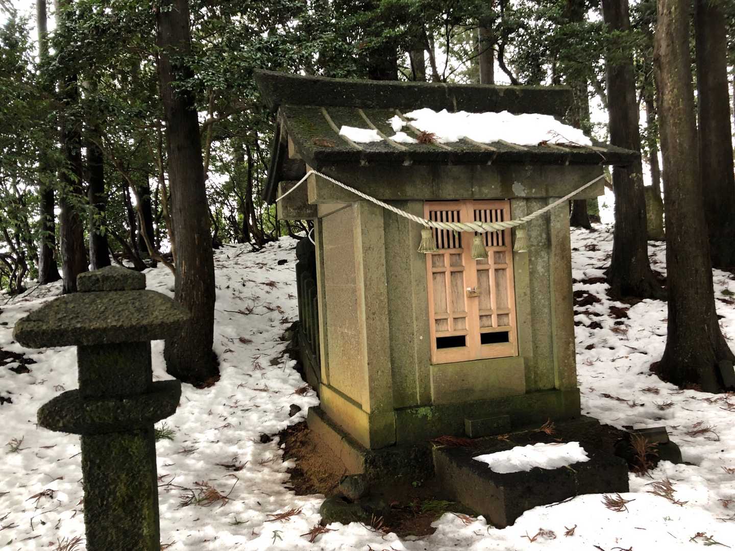 桑山の山頂に到着。
高校生の時に来た以来だ。