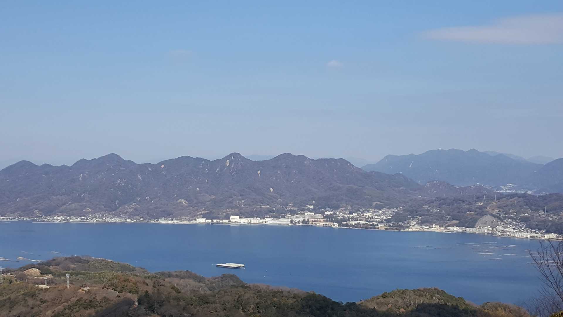 古鷹山の旗が見えないかな

👀ジー。

そしてあきらめる