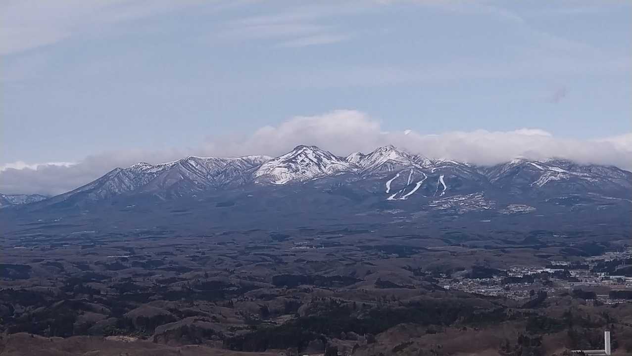 那須(🍆)連山   二度目は雲がとれ🤗