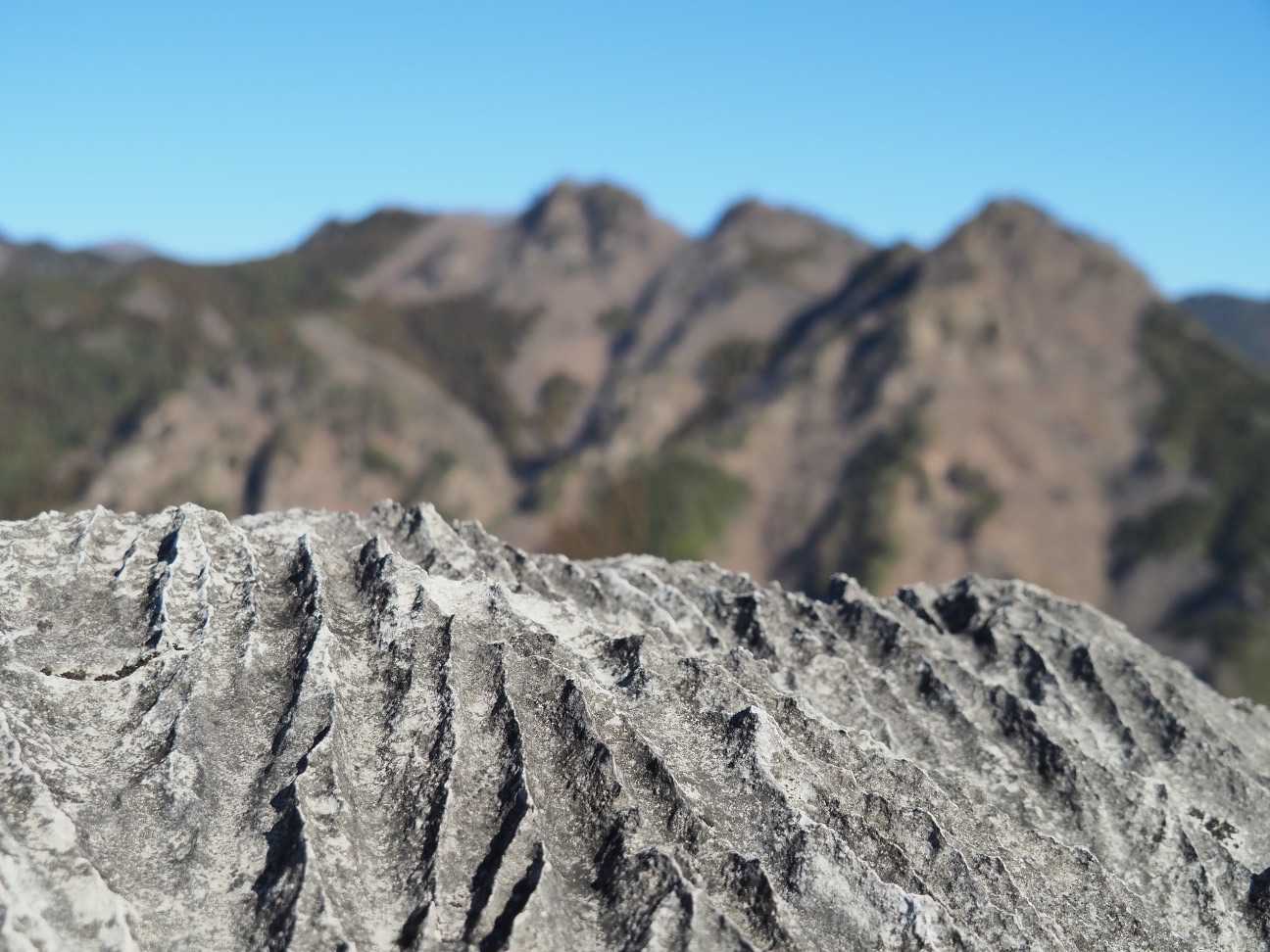 岩の山