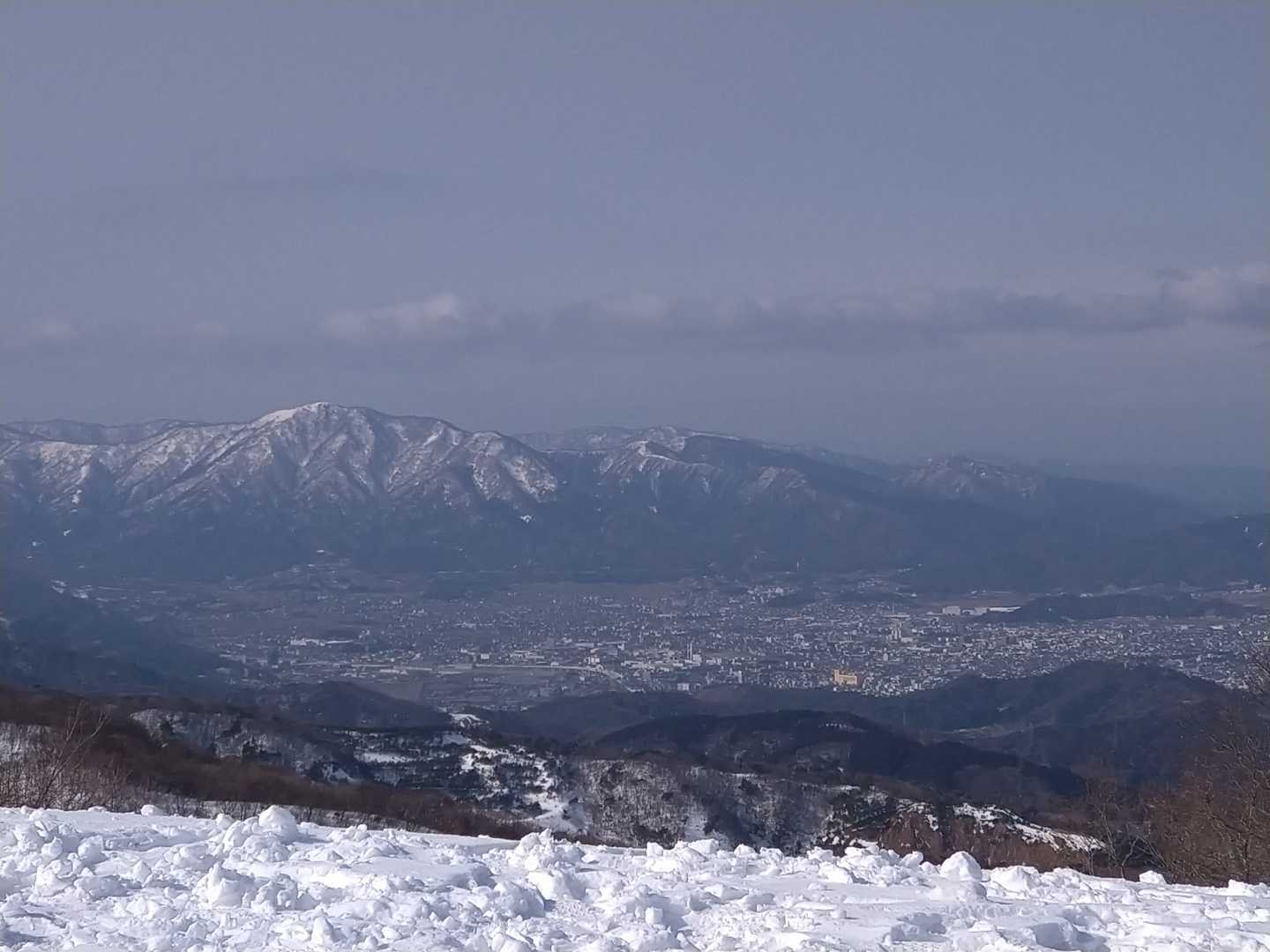敦賀の街並みが見える❗👀✨
あれは野坂岳かな？