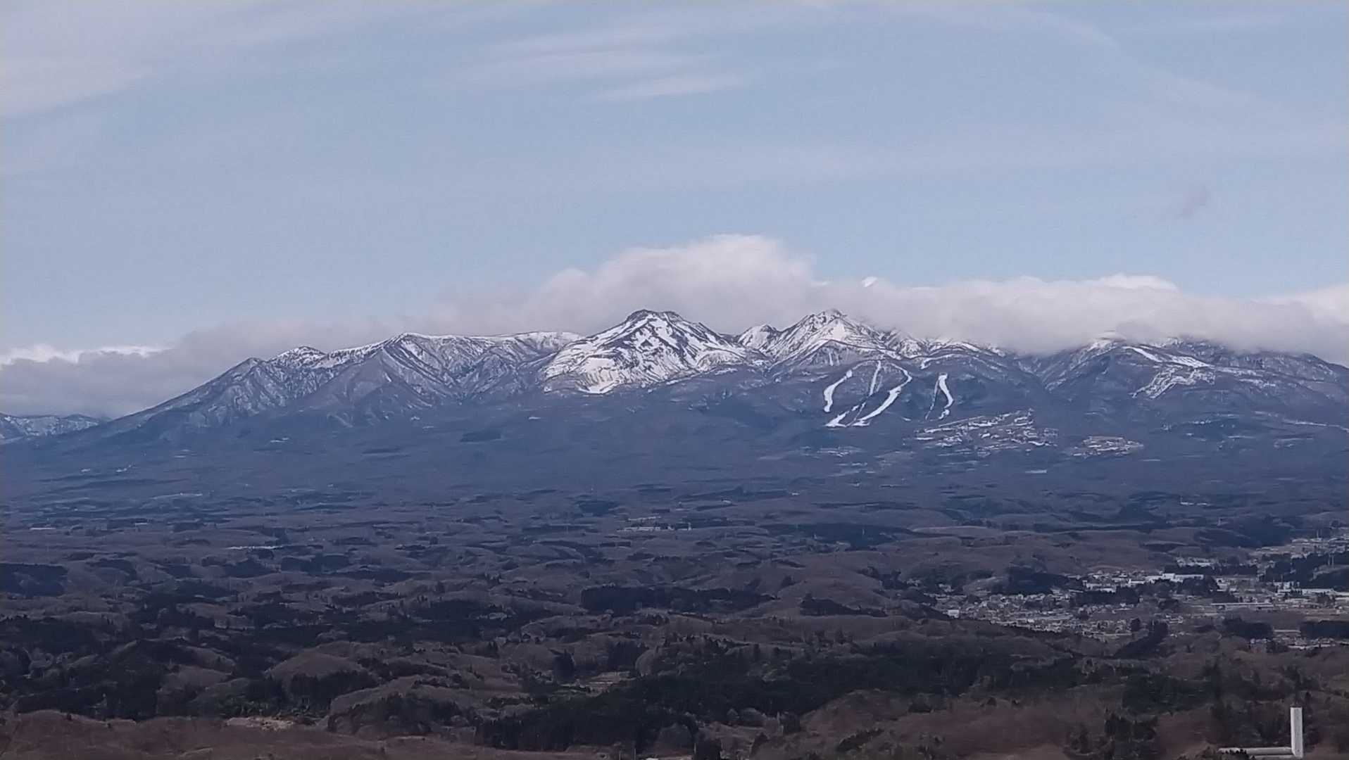 那須(🍆)連山   二度目は雲がとれ🤗