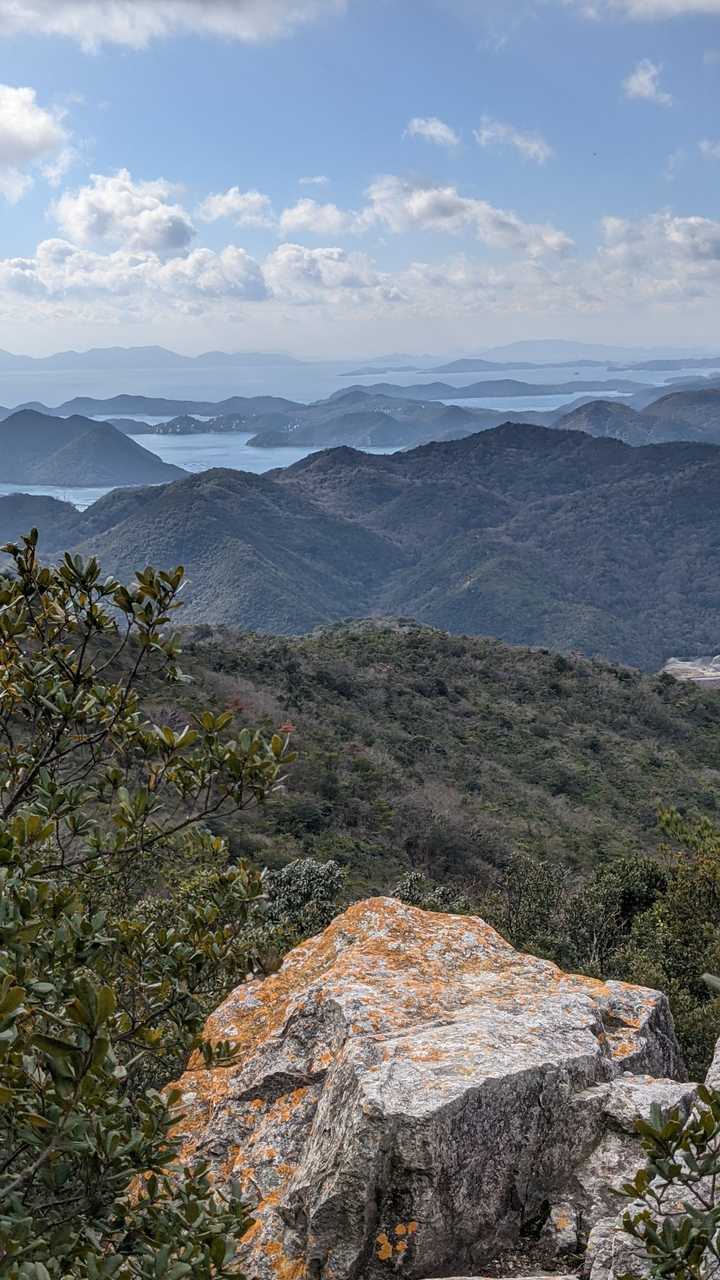 この岩の上からの眺望が素晴らしかったです✨✨
ブラボ〜❗❗👏