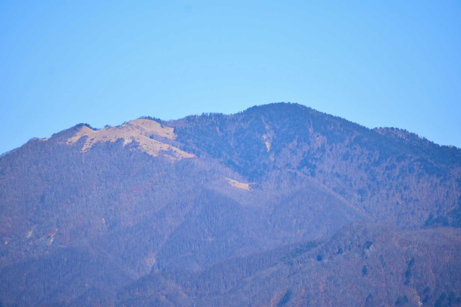北西方面を見ると‥
やはり大菩薩嶺かな