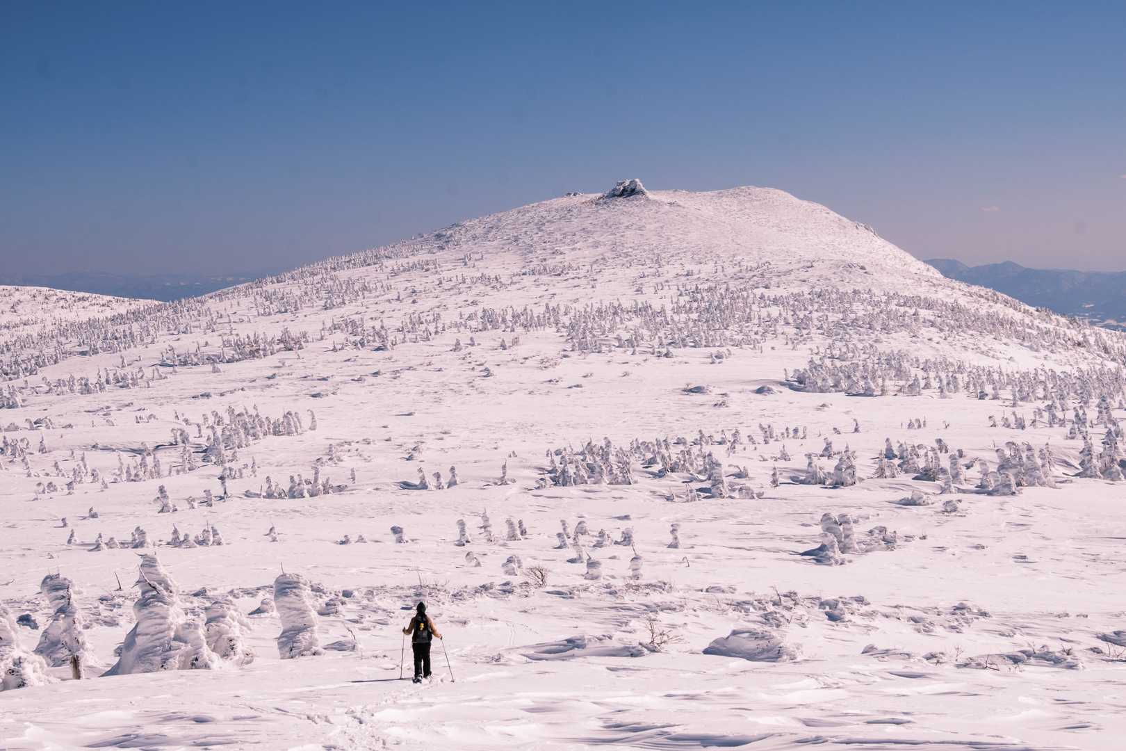その先も真っすぐに三ツ石山へ👆