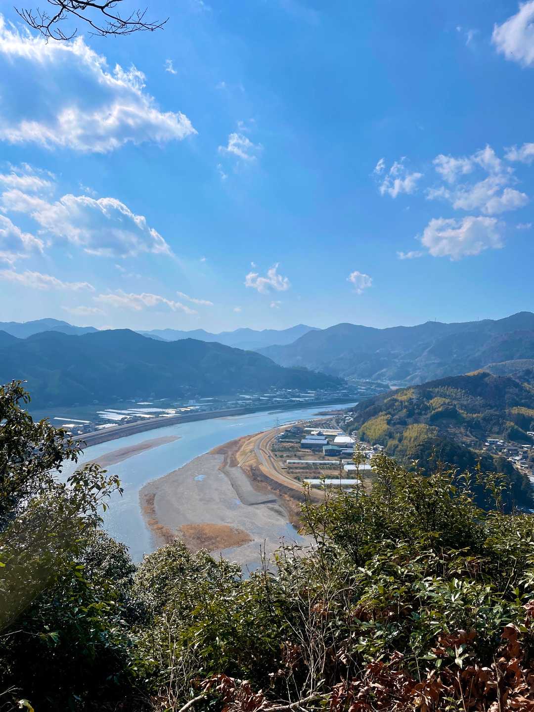 この裏手からの那賀川が素晴らしい