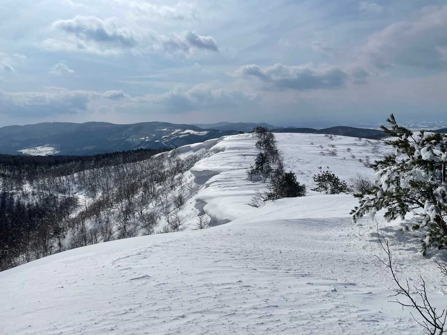 その前に🎶遠くの山々は雲で見えなかったけど、なかなか素敵な場所でした☺️