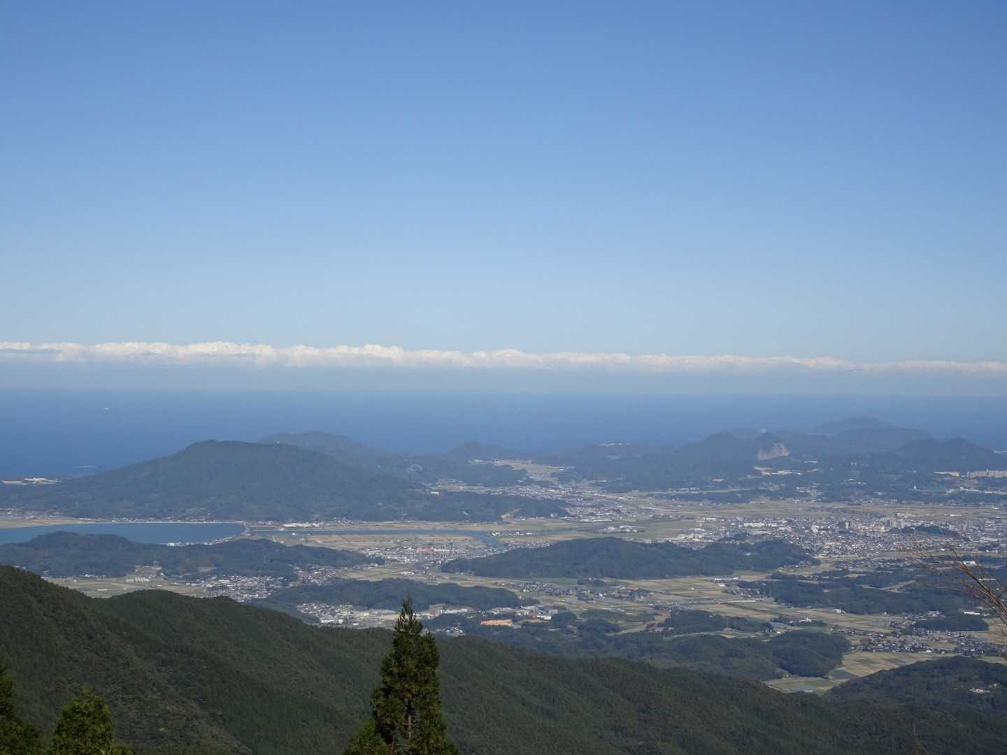 海ーーっ！😄
獅子舞岳の入口から見える景色