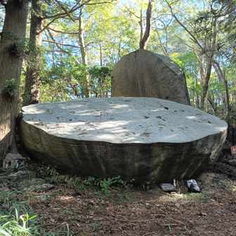 少し引きで