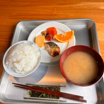 朝ごはん！
大盛り。今日も元気だ！ごはんがおいしい😋