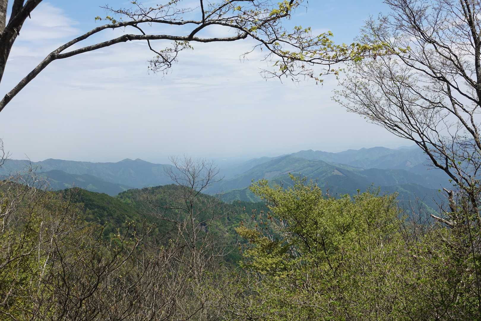 森林館-大滝休憩小屋-ムシカリ峠-三頭山-三頭山-三頭山- 周回コースの写真