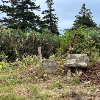 栂峰山頂にお別れ
