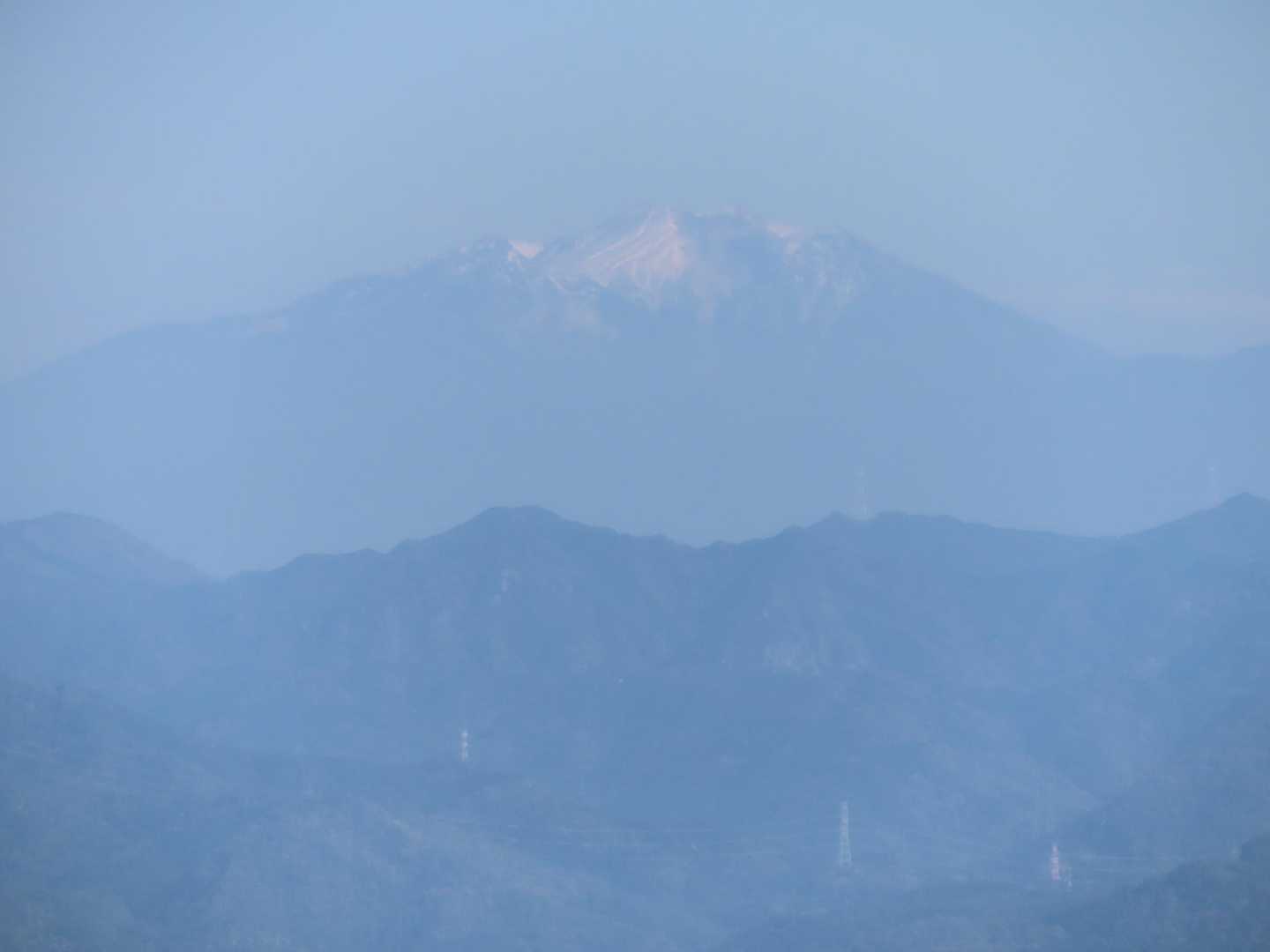 うっすら御嶽山