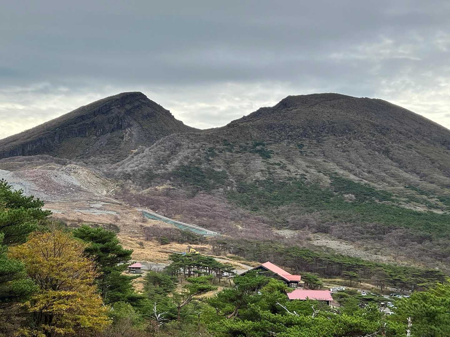 えびの展望台より、韓国岳
