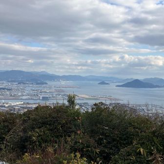 鈴ヶ峰東峰から