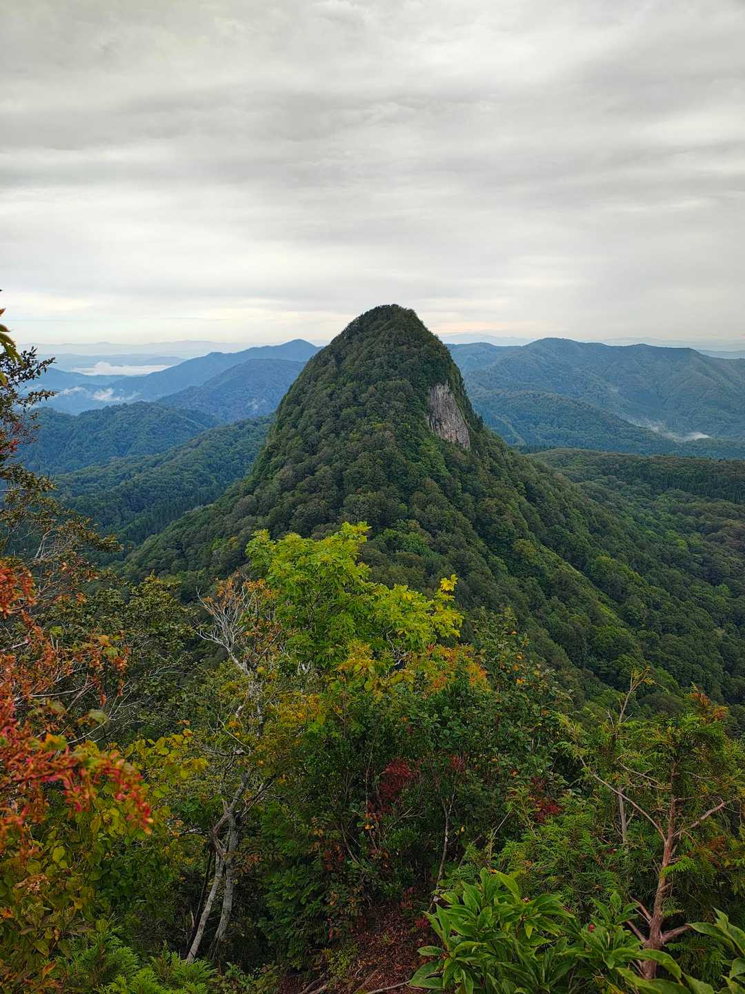 女甑山