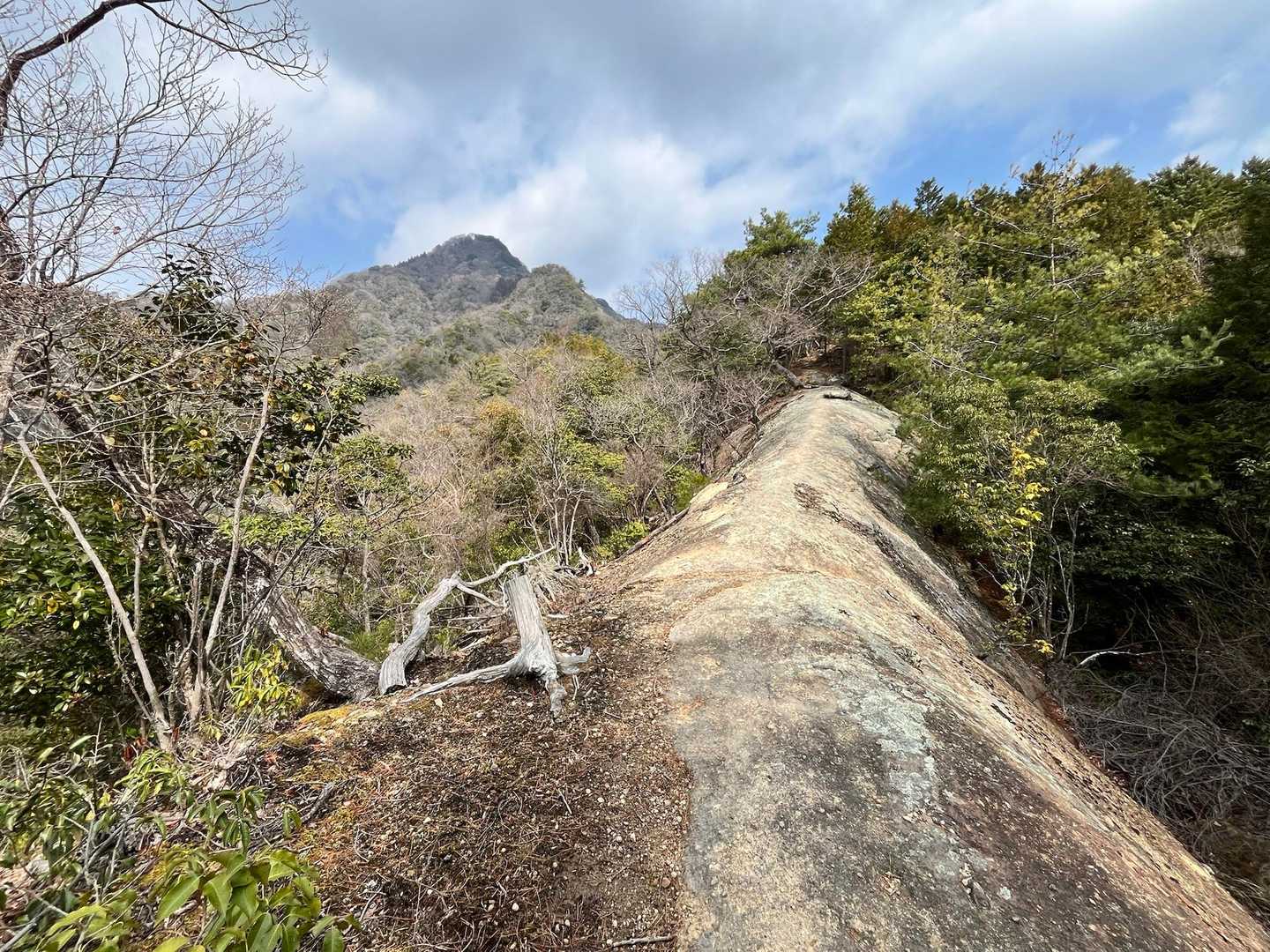 地蔵岳-明神山-大熊の頭-西の丸 周回コースの写真