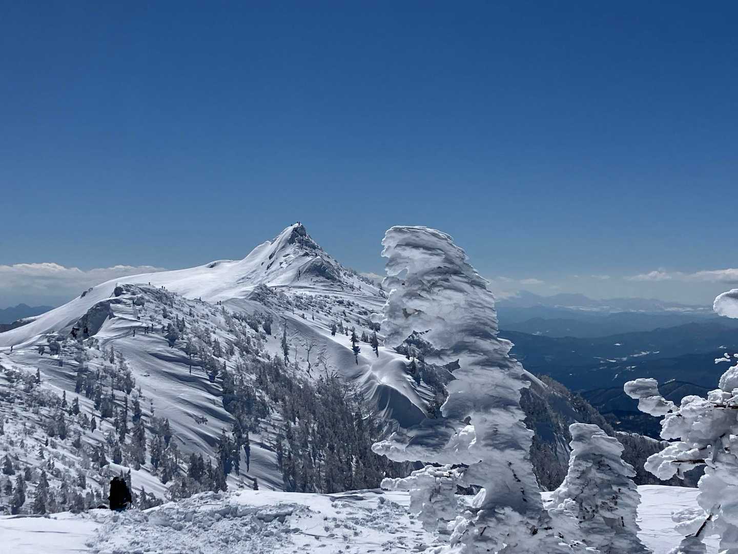 下山時に見た剣ヶ峰