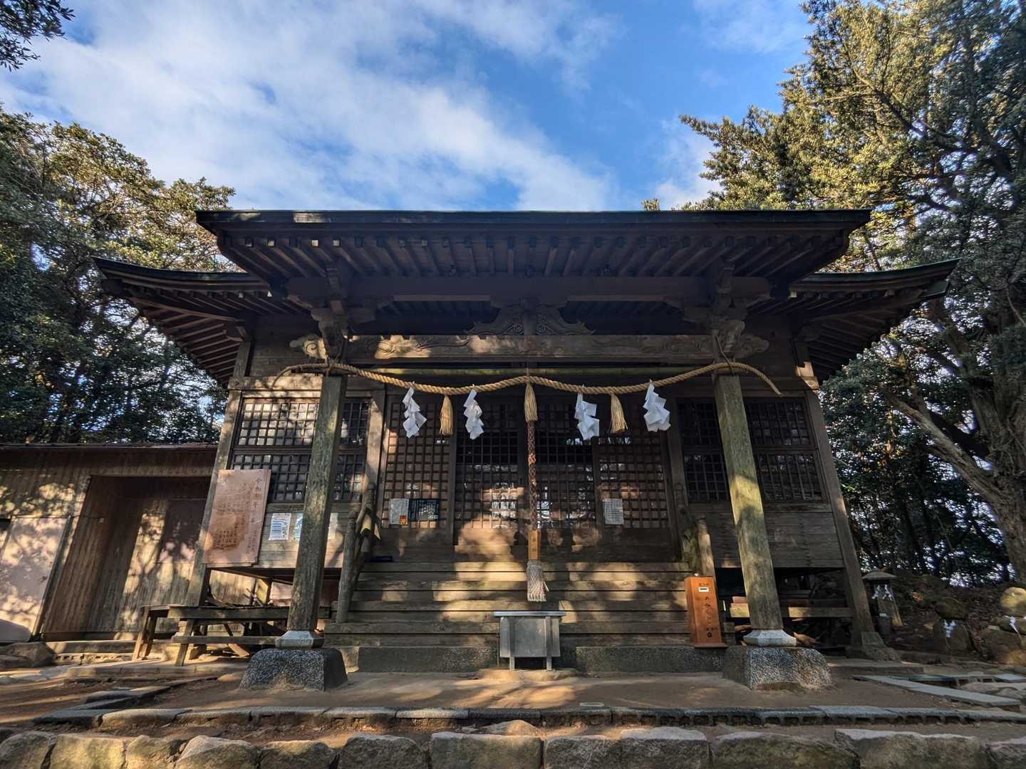 お邪魔します♪