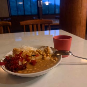 夜明け前の燃料補給！