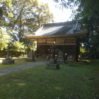 スタート地点はここから。厳かな雰囲気が漂っていて、好きなのだ。