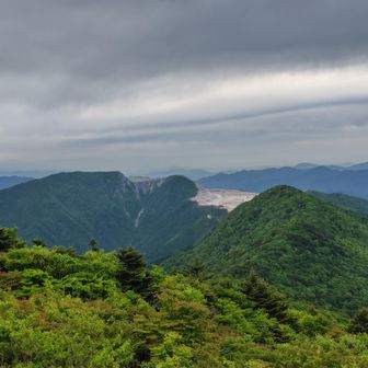 鳥形山