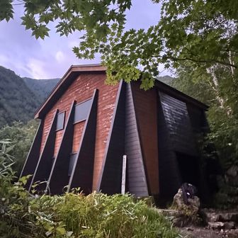大沢小屋着。もう小屋閉め？