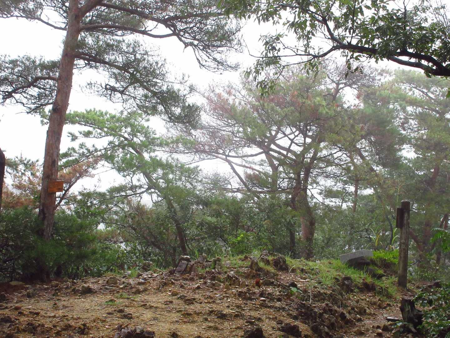 明石山山頂(標高161m)
