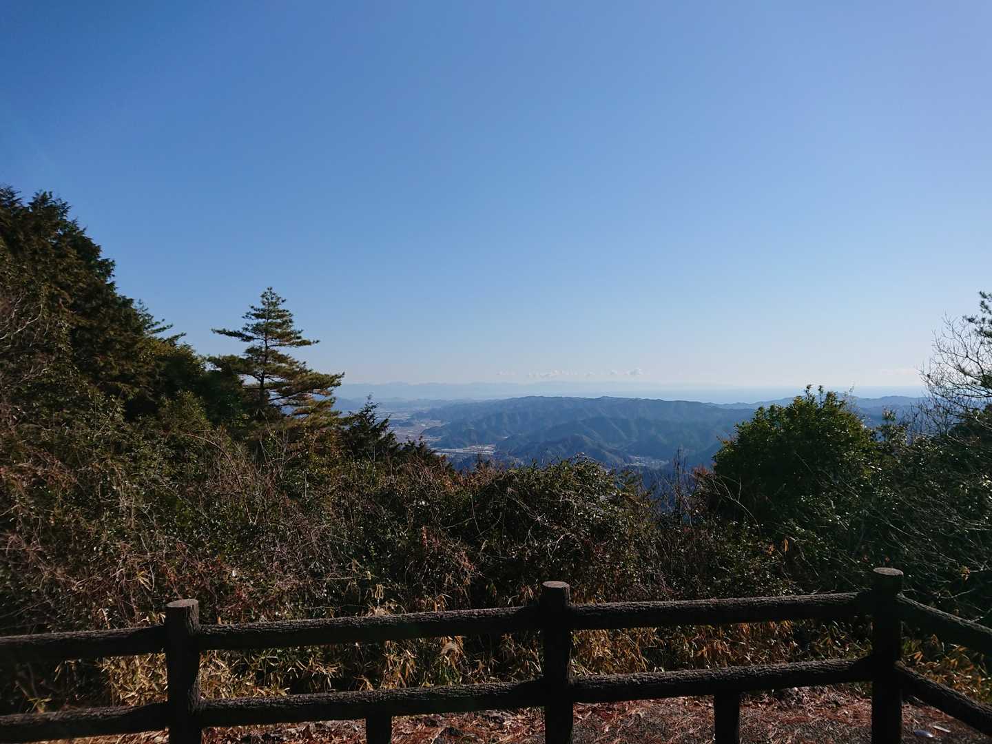 登山口からの展望台