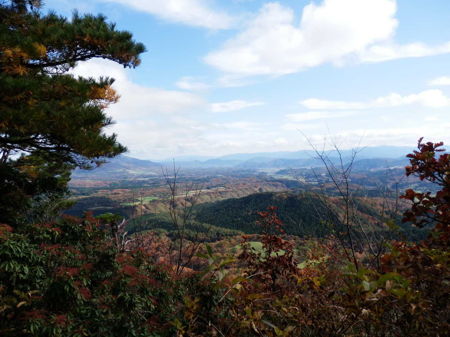 眼下に蒜山