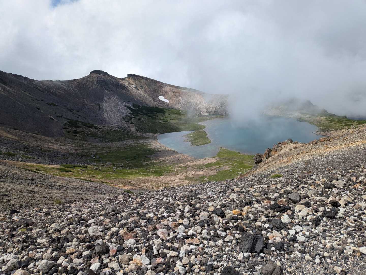 乗鞍岳（畳平） | 最短距離の3,000m峰は、雲上の花園や神秘の火口湖も魅力の写真