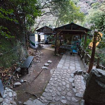 営業時間帯に通りがかった事もありますが、まだ一度も利用した事ありません。おんたき茶屋