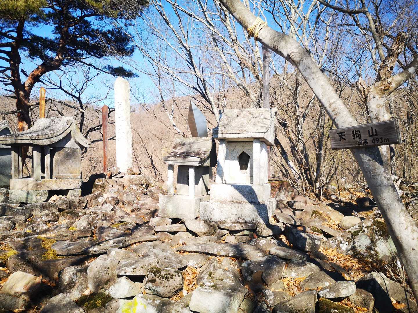 天狗山
大きな剣がありました⚔️