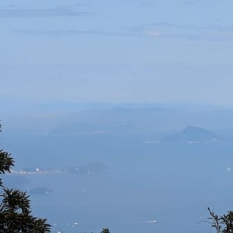 肉眼では微かに富士山が見えた気がした