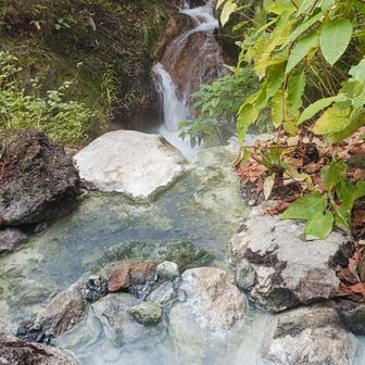 河原沿いにあります!