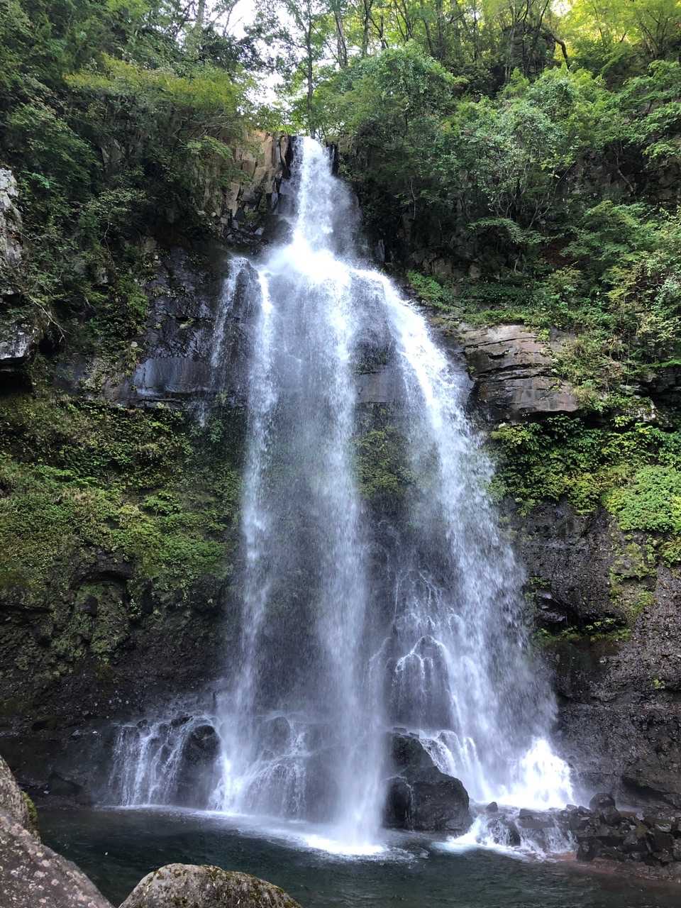 滝だけを観にくる人が殆ど。登山者は私たちのみ。