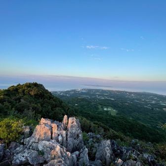 本部富士、山頂