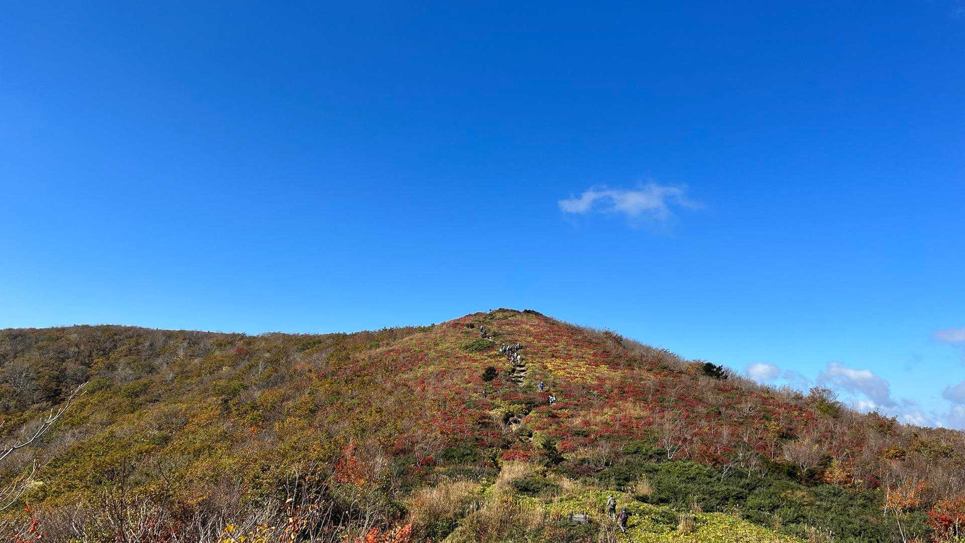 振り返って立烏帽子山
これはiPhone撮影