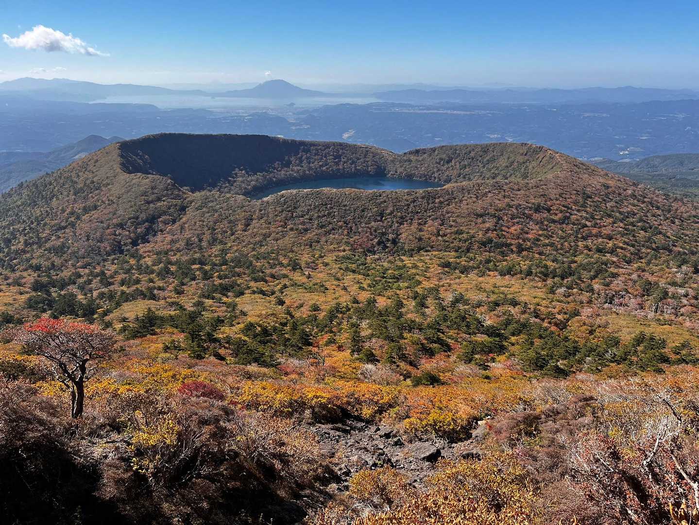 つつじヶ丘バス停-つつじヶ丘登山口-韓国岳 往復コースの写真
