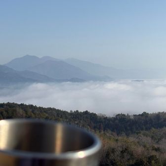 山頂で飲むコーヒー☕️最高😃
那岐山が見えてる⛰️