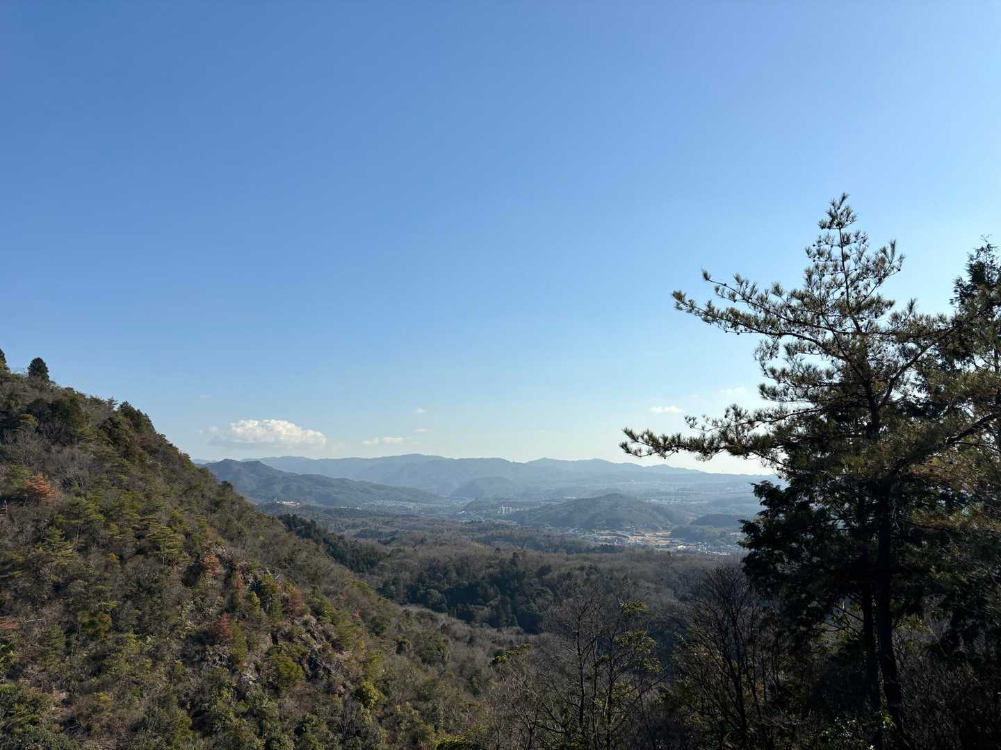 展望バツグン。下山は急ぐ。