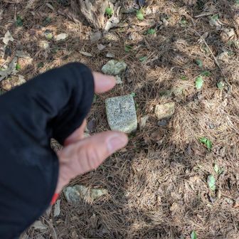 ゲット
この先下山が不明瞭💦