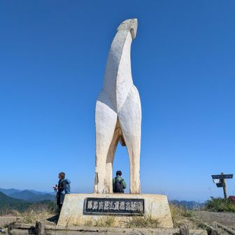 こんなに、ゆっくりした陣場山山頂は初めてです😂