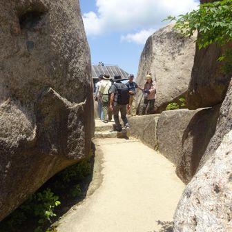 弥山山頂へ