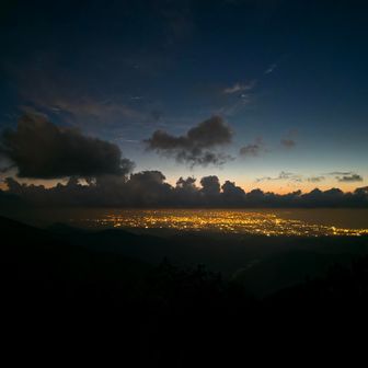 丸山から見えた富山市内の夜景🌃