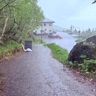 下山間際雨☂️土砂降りに😭