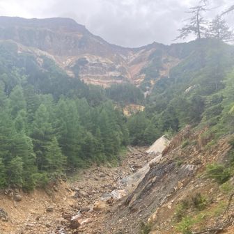 硫黄岳と本沢温泉。