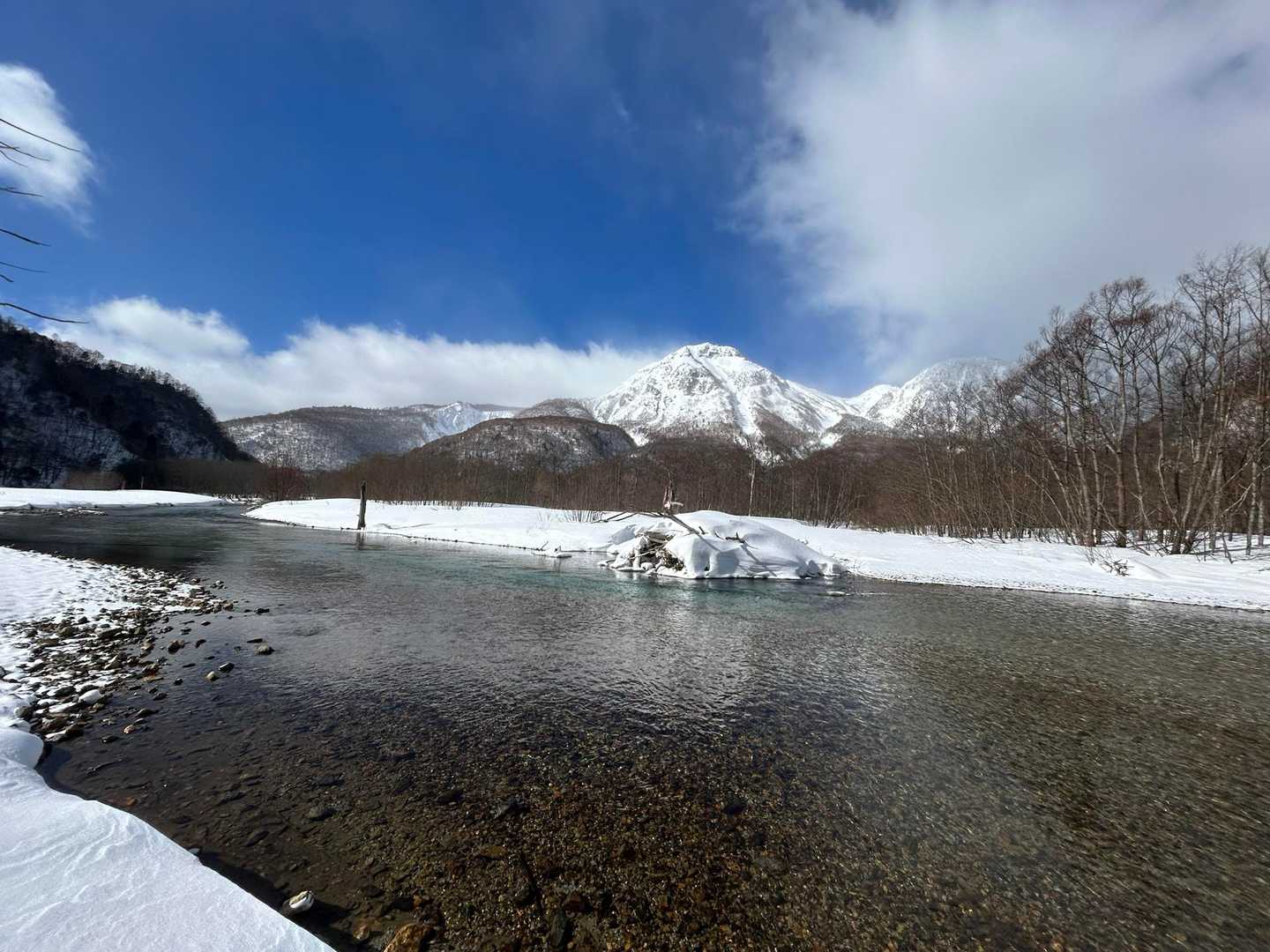 梓川と焼岳