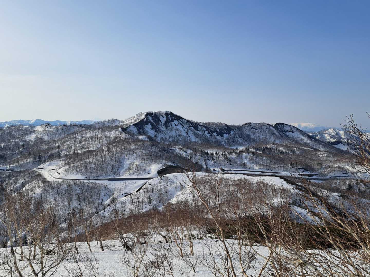 振り返って
峠向かいの当丸山