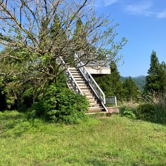 岳ノ台展望台。
まぁまぁの展望。